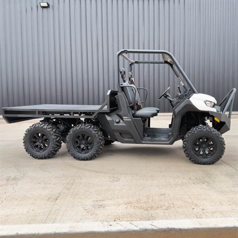 2020 Can-Am Defender 6x6 DPS HD10 in Amarillo, Texas - Photo 2