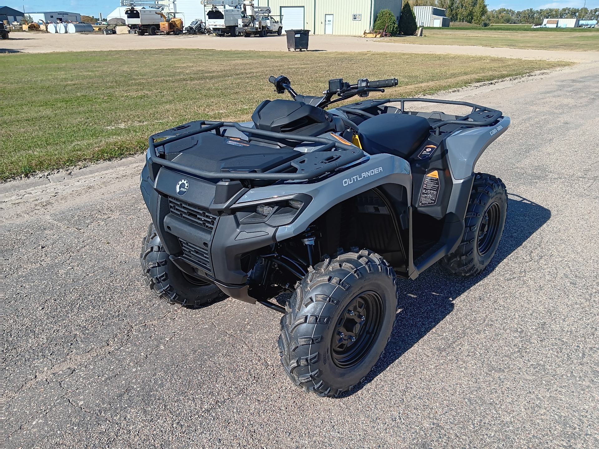 2025 Can-Am Outlander DPS 700 in Devils Lake, North Dakota - Photo 2