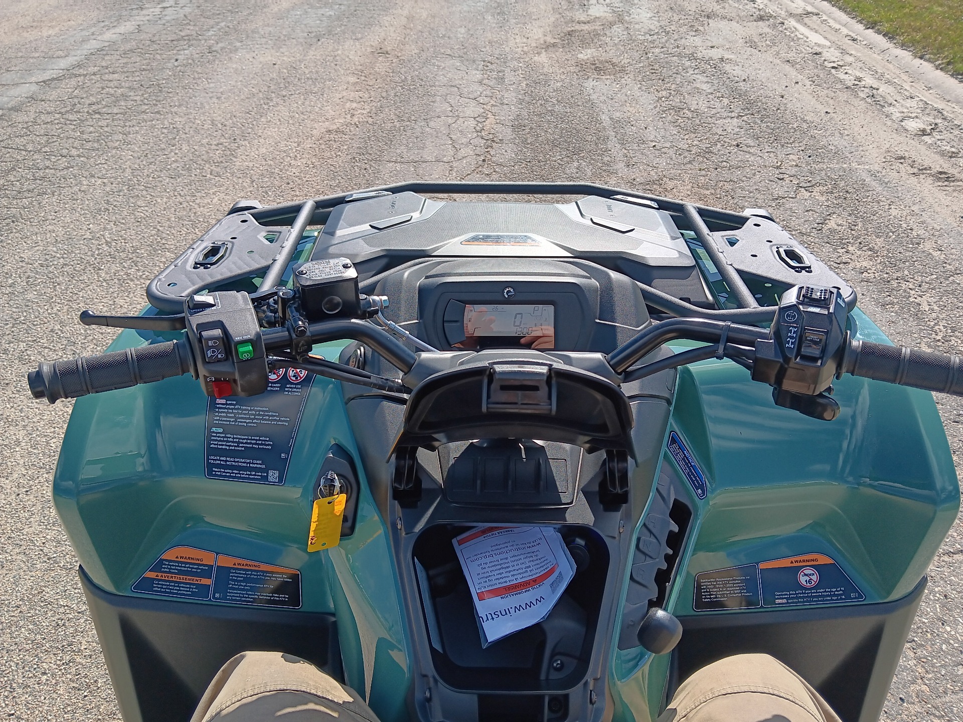 2025 Can-Am Outlander PRO XU HD7 in Devils Lake, North Dakota - Photo 6