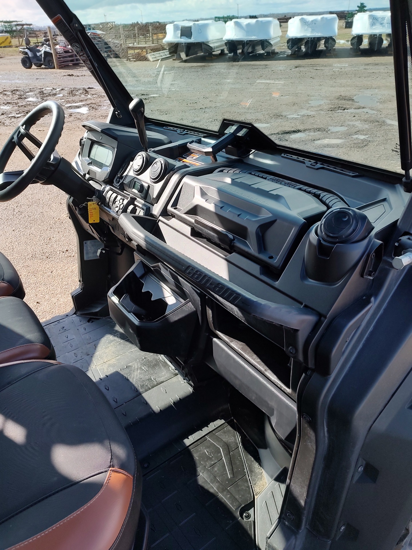 2021 Can-Am Defender Max Limited HD10 in Devils Lake, North Dakota - Photo 15