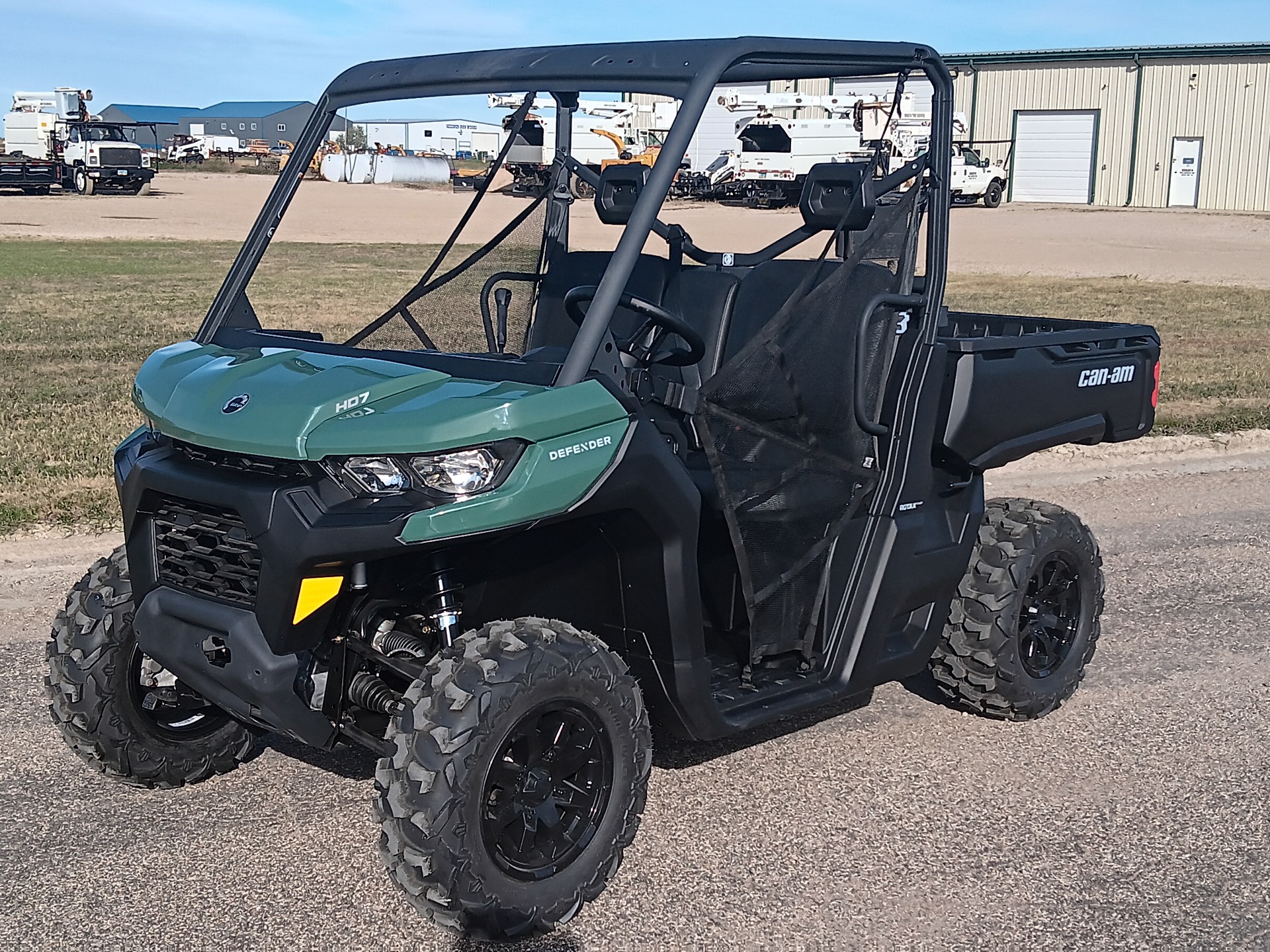 2025 Can-Am Defender DPS HD7 in Devils Lake, North Dakota - Photo 2