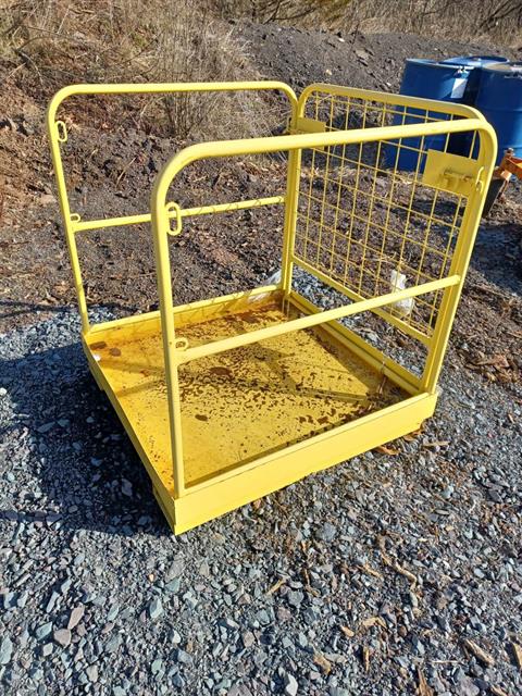 Misc. Used Man Cage For Fork Lift in Quakertown, Pennsylvania - Photo 1