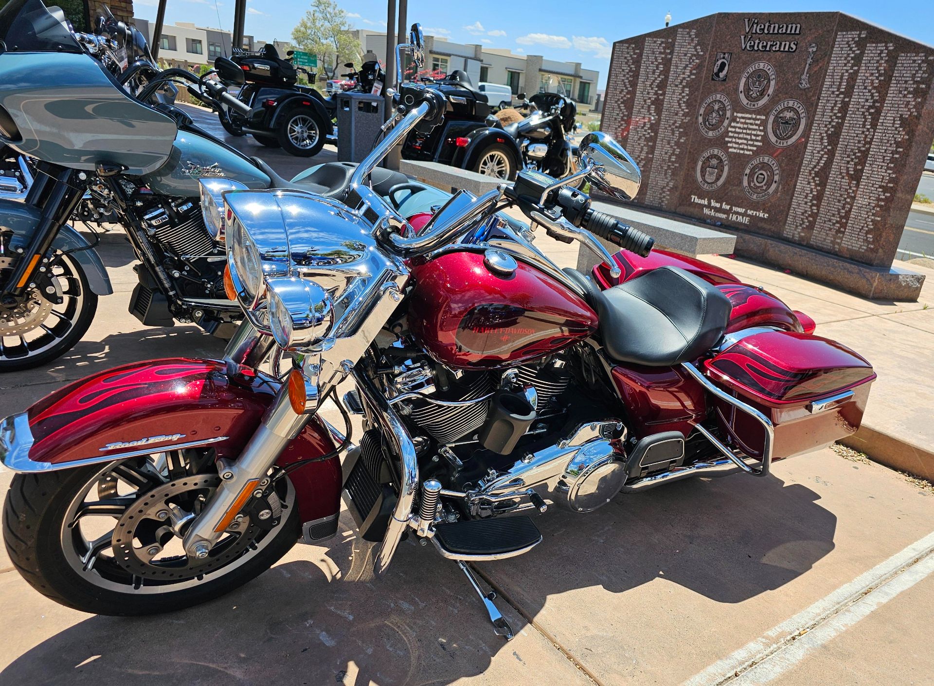 2017 Harley-Davidson Road King® in Washington, Utah - Photo 2