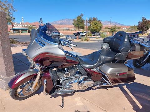 2015 Harley-Davidson CVO™ Limited in Washington, Utah - Photo 4
