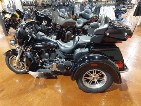 2014 Harley-Davidson Tri Glide® Ultra in Washington, Utah - Photo 9