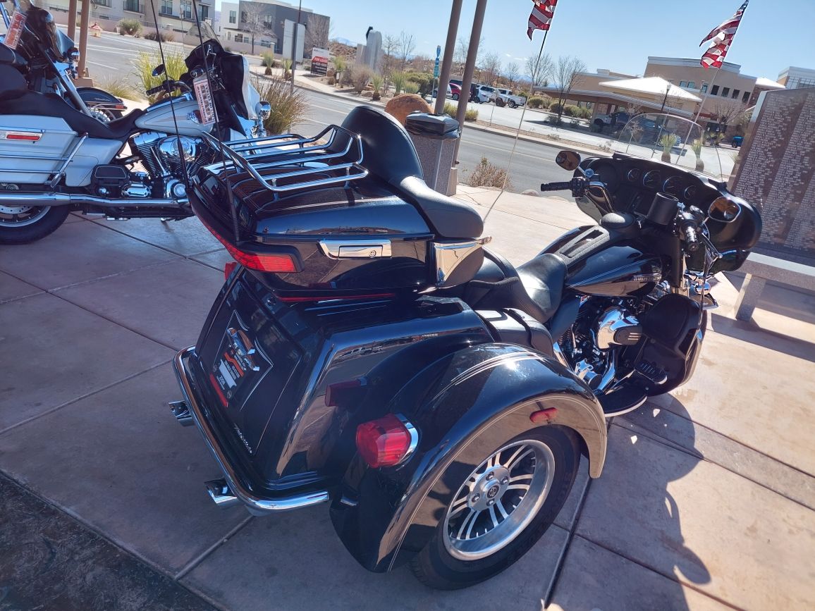 2014 Harley-Davidson Tri Glide® Ultra in Washington, Utah - Photo 4