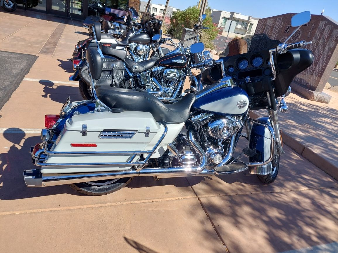 2012 Harley-Davidson Police Electra Glide® in Washington, Utah - Photo 1