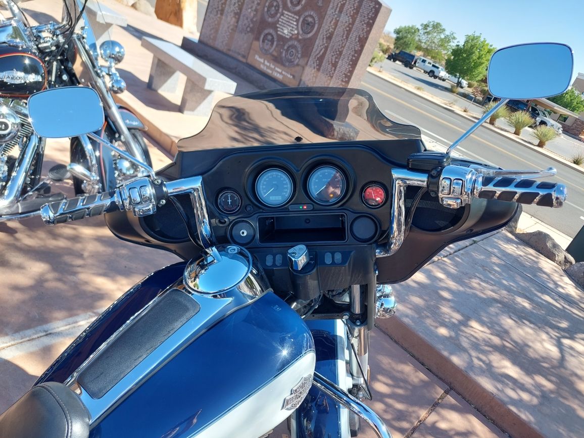 2012 Harley-Davidson Police Electra Glide® in Washington, Utah - Photo 8