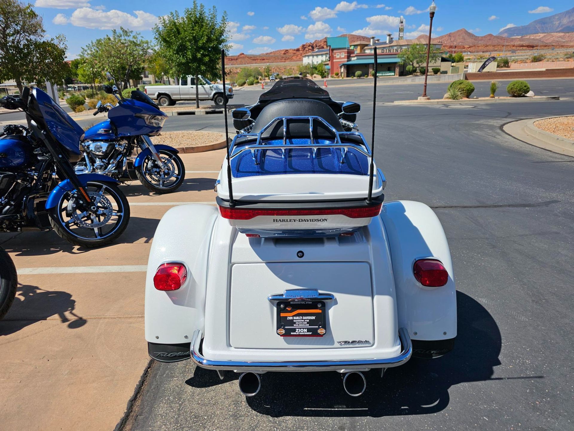 2015 Harley-Davidson Tri Glide® Ultra in Washington, Utah - Photo 3