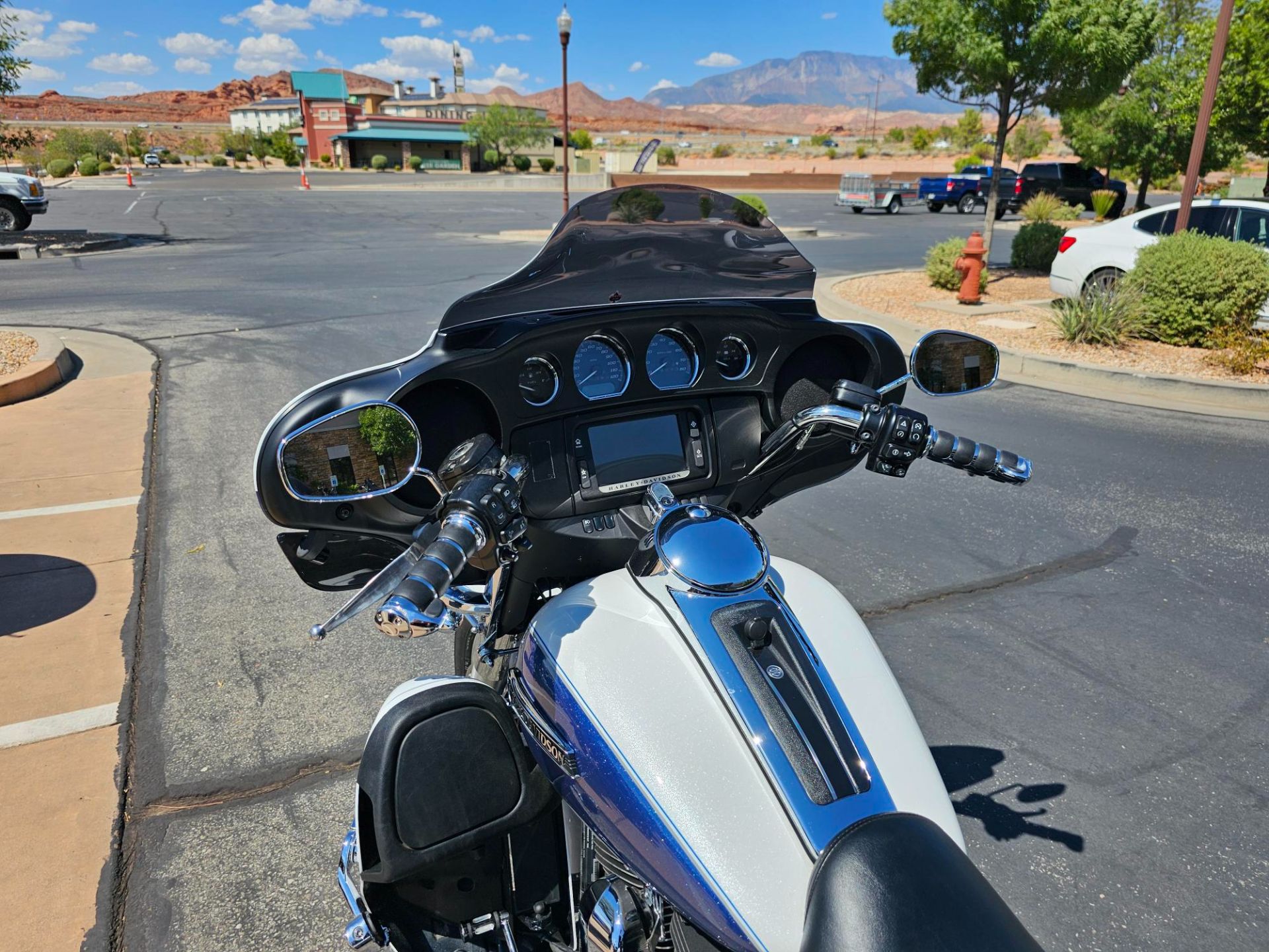 2015 Harley-Davidson Tri Glide® Ultra in Washington, Utah - Photo 11