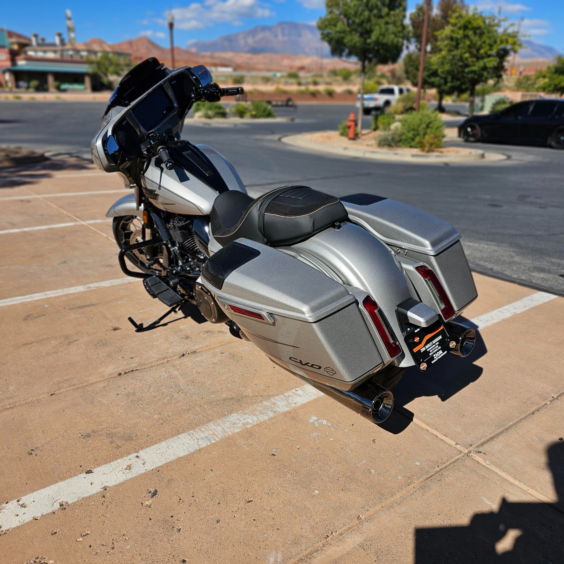 2023 Harley-Davidson CVO™ Street Glide® in Washington, Utah - Photo 4