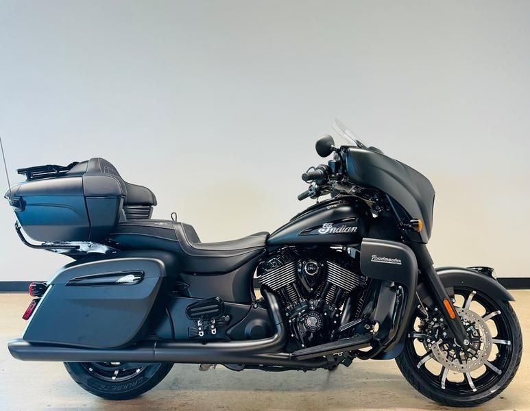 2024 Indian Motorcycle Roadmaster® Dark Horse® in Austin, Texas - Photo 1