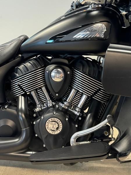 2020 Indian Motorcycle Roadmaster® Dark Horse® in Boerne, Texas - Photo 4