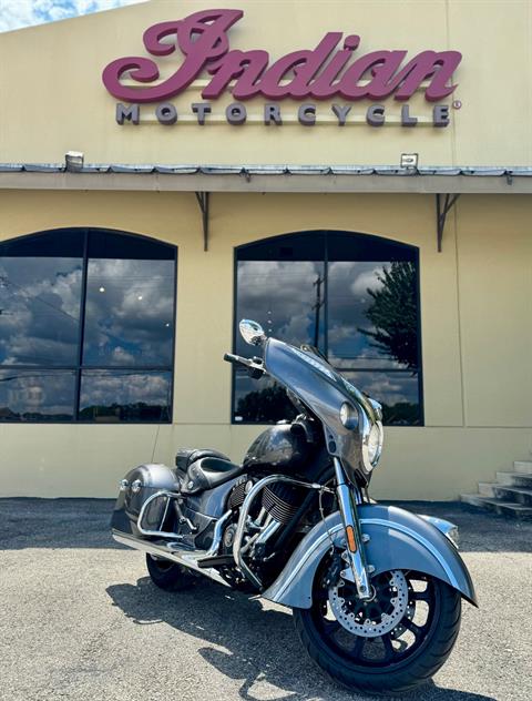 2018 Indian Motorcycle Chieftain® ABS in Boerne, Texas - Photo 2