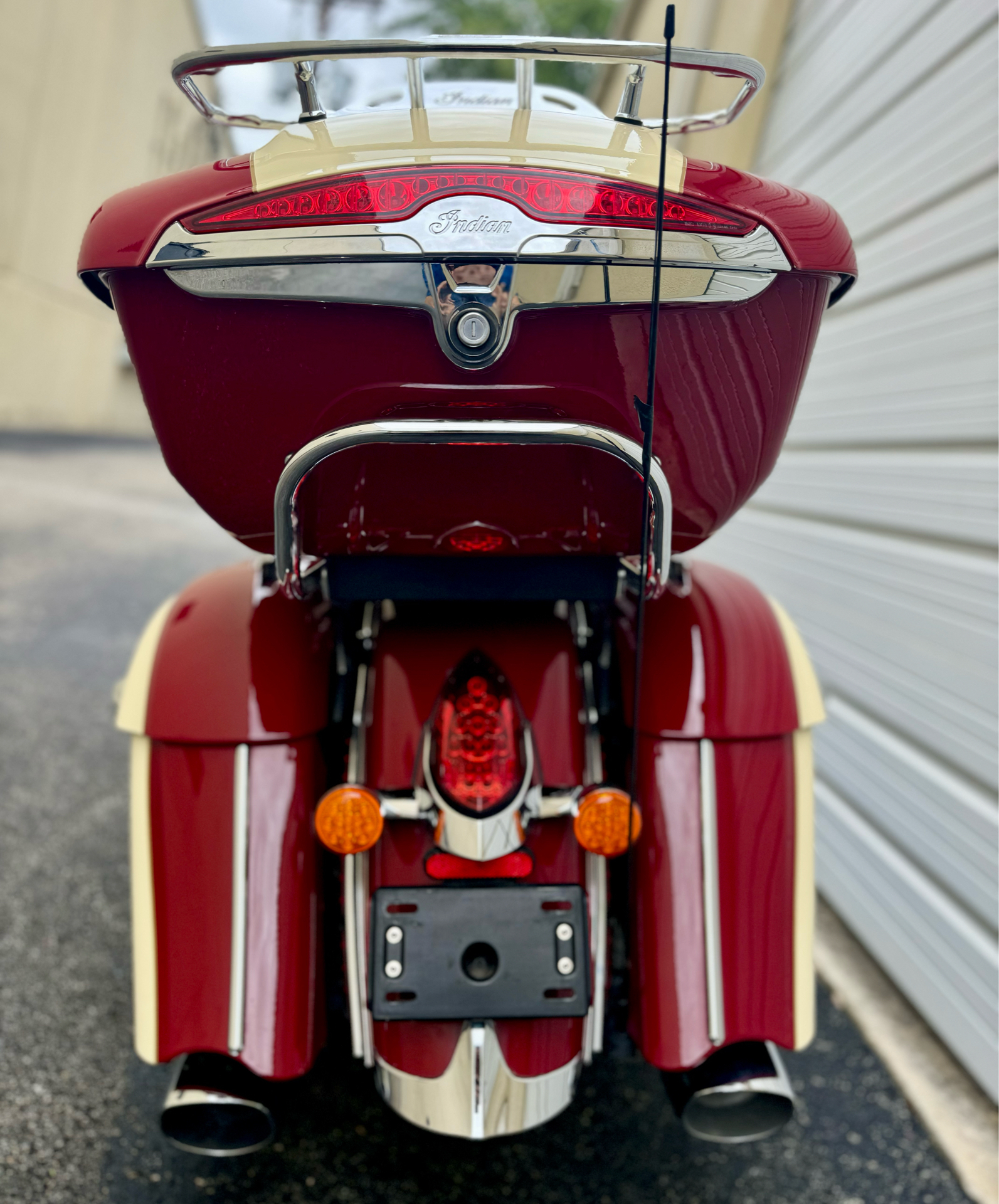 2016 Indian Motorcycle Roadmaster® in Boerne, Texas - Photo 16