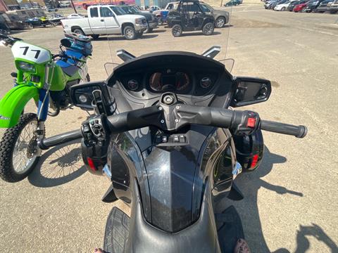 2015 Can-Am Spyder® RT-S SE6 in Rock Springs, Wyoming - Photo 5