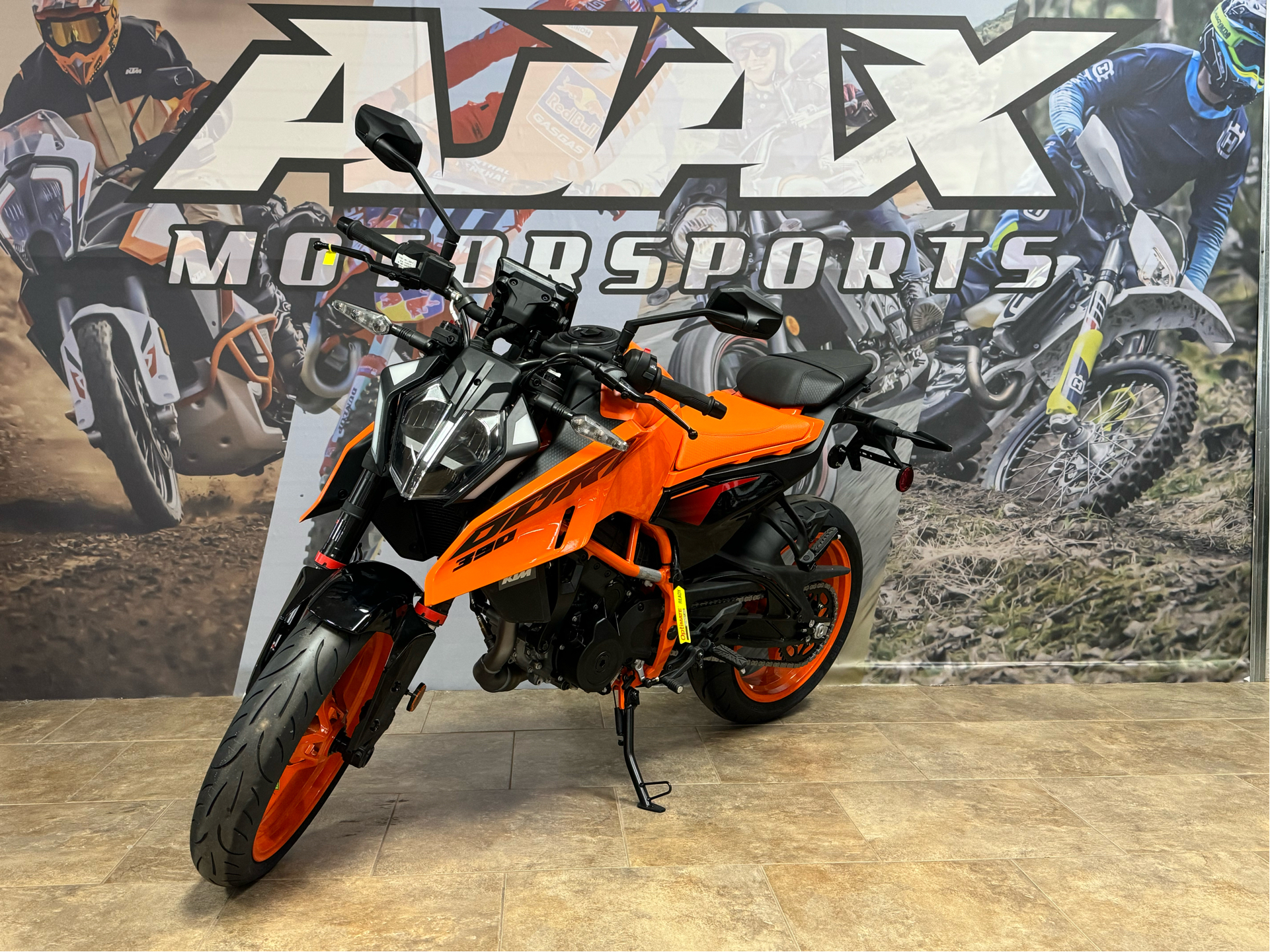 2024 KTM 390 Duke in Oklahoma City, Oklahoma - Photo 2