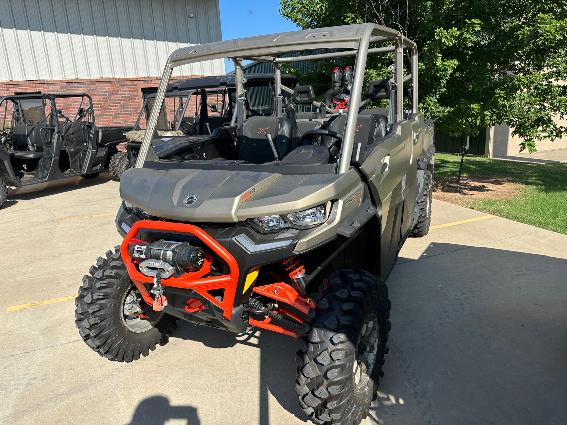 2023 Can-Am Defender MAX X MR With Half Doors HD10 in Oklahoma City, Oklahoma - Photo 3