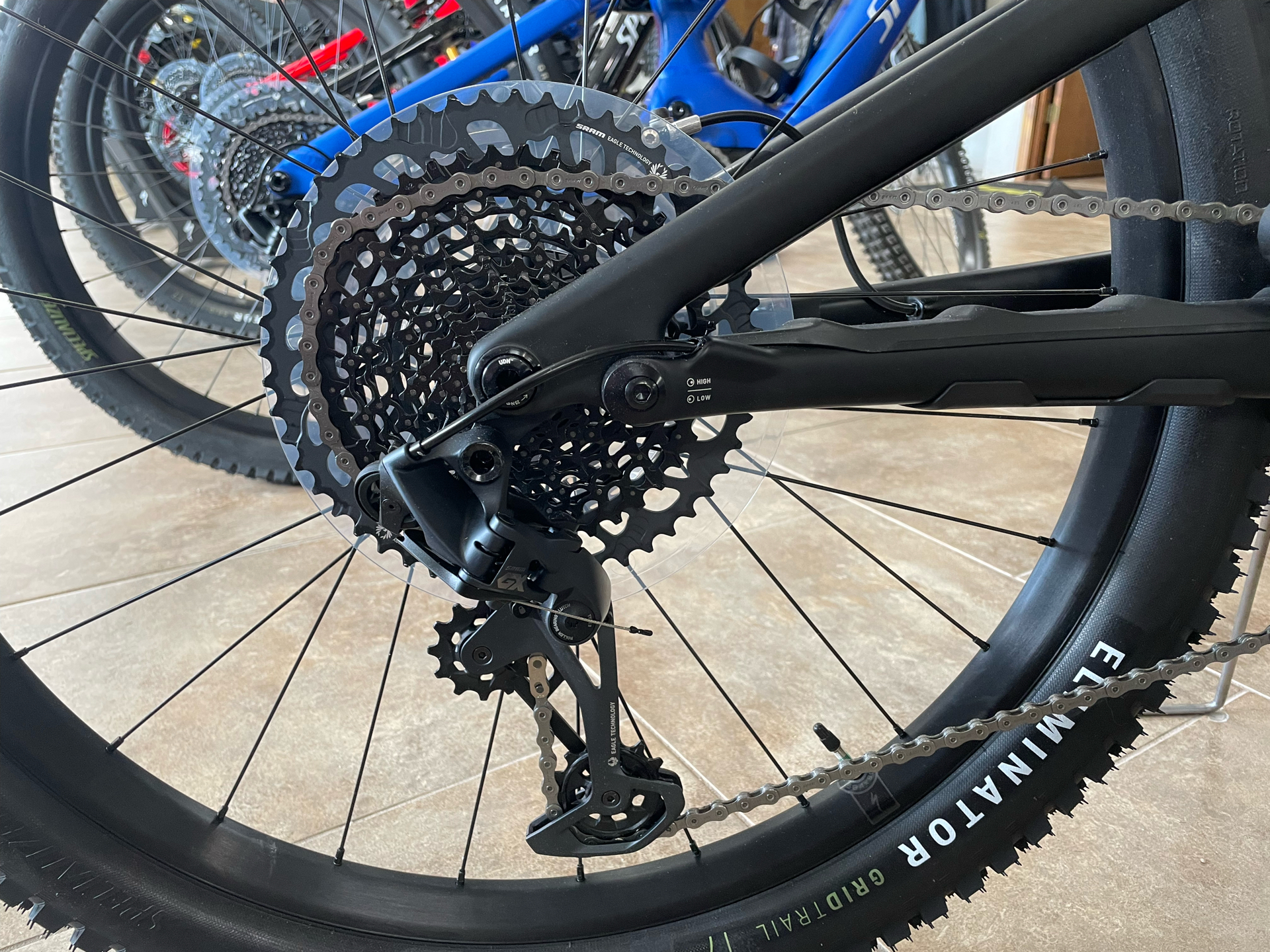2022 Specialized Bicycles Levo Comp Carbon S4 in Oklahoma City, Oklahoma - Photo 5