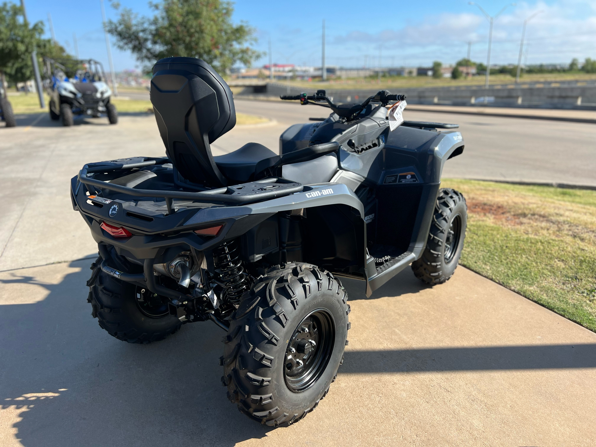 2025 Can-Am Outlander MAX DPS 700 in Oklahoma City, Oklahoma - Photo 5