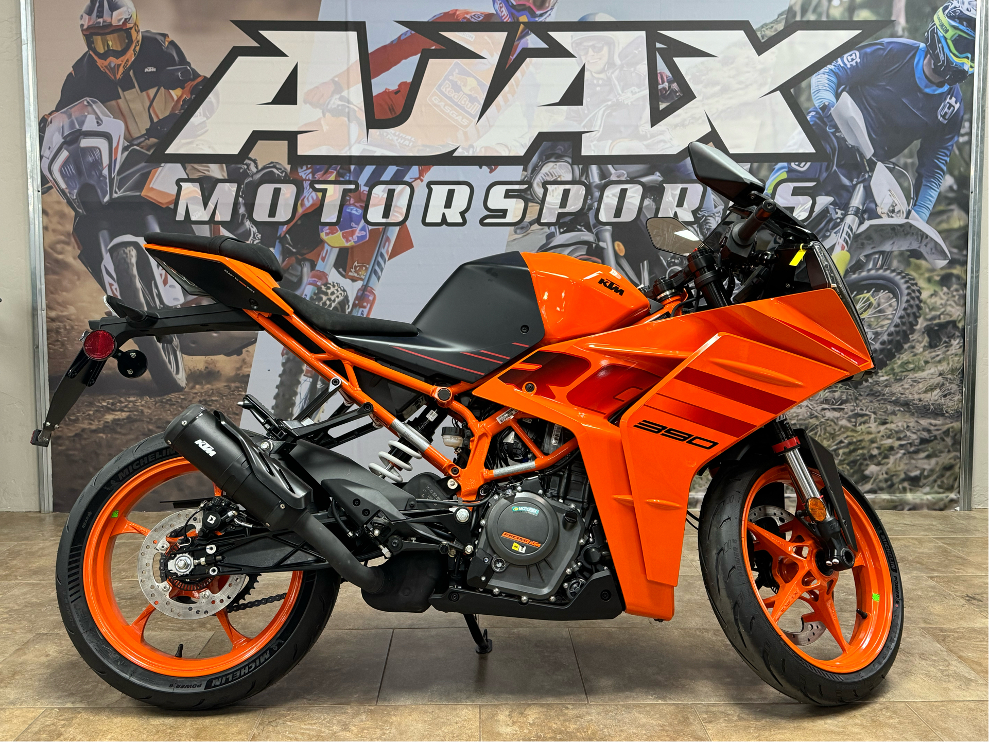 2024 KTM RC 390 in Oklahoma City, Oklahoma - Photo 4