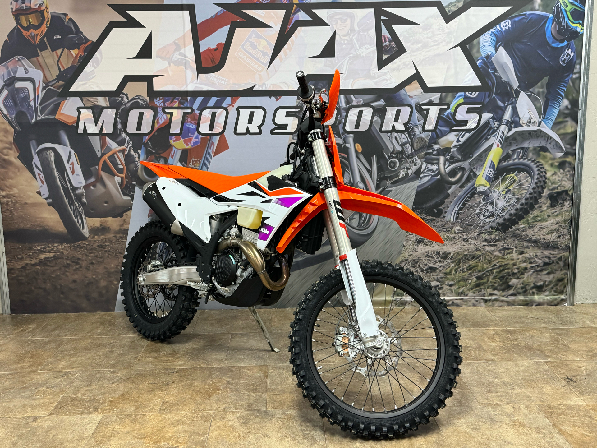 2024 KTM 350 XC-F in Oklahoma City, Oklahoma - Photo 3