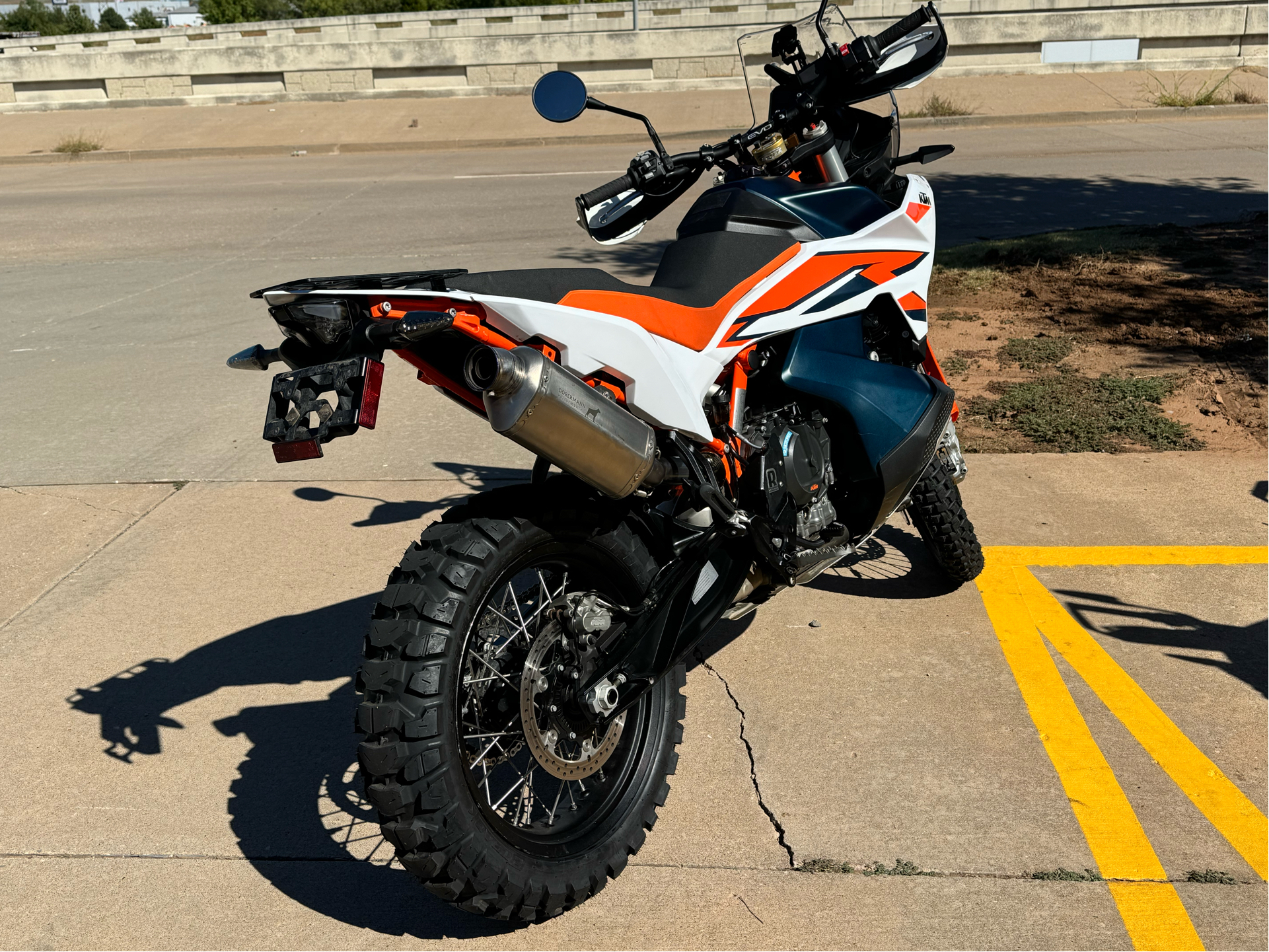 2023 KTM 890 Adventure R in Oklahoma City, Oklahoma - Photo 2