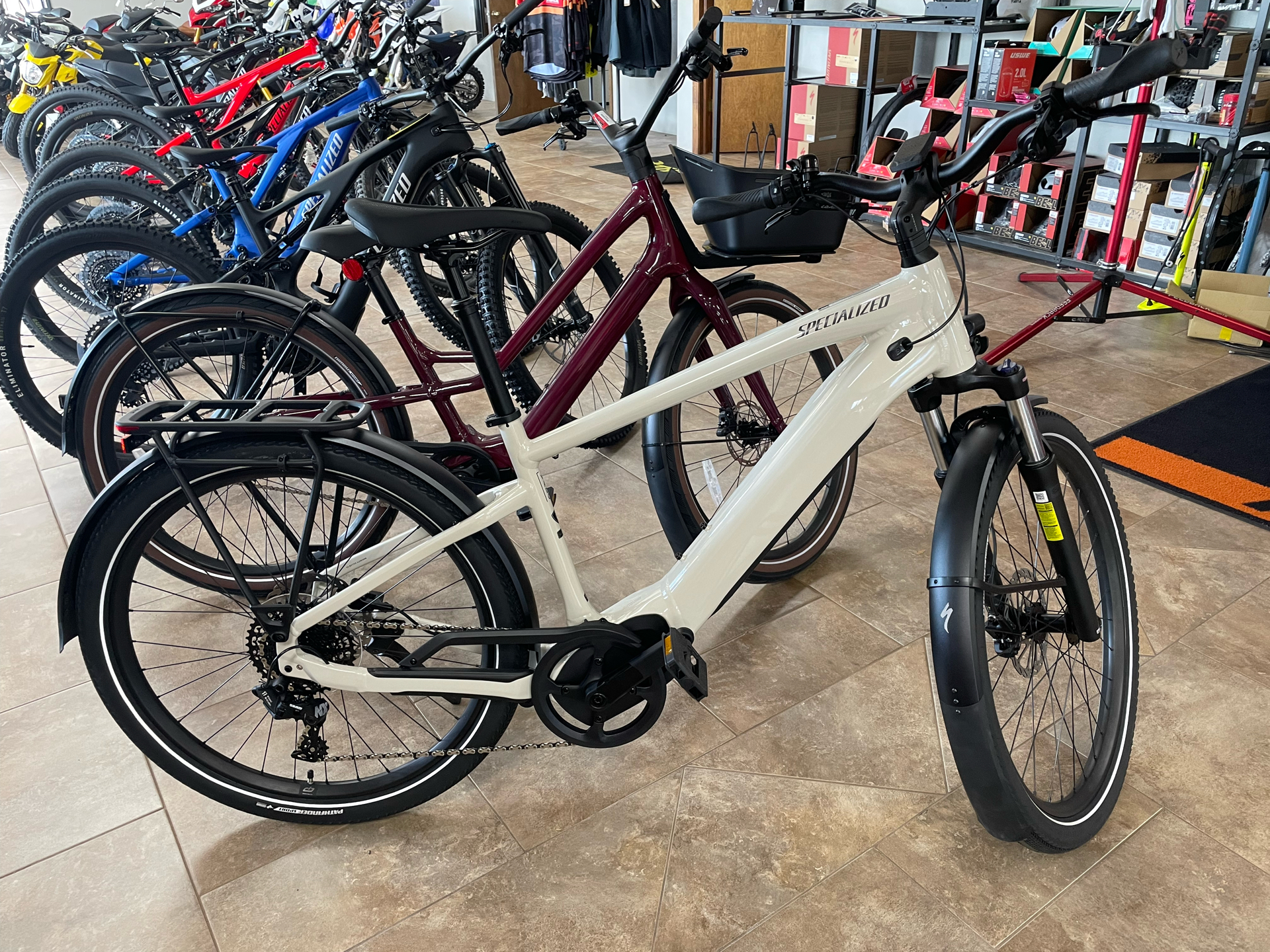 2022 Specialized Bicycles Vado 4.0 L in Oklahoma City, Oklahoma - Photo 2