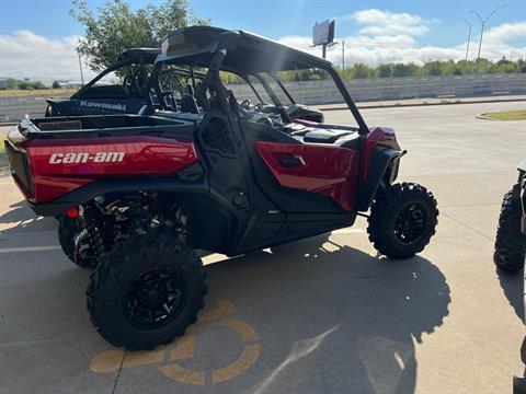 2025 Can-Am Commander XT 700 in Oklahoma City, Oklahoma - Photo 3