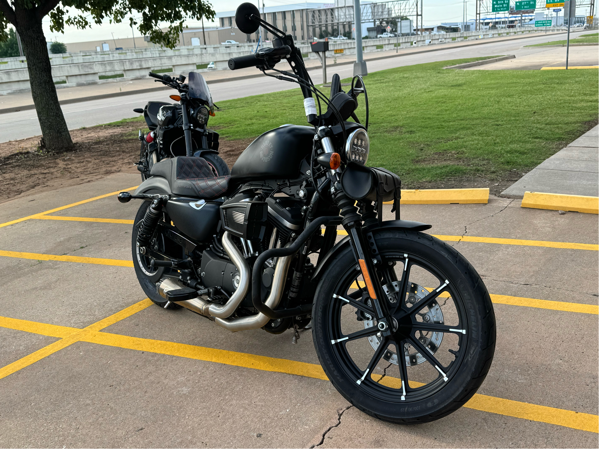 2021 Harley-Davidson Iron 883™ in Oklahoma City, Oklahoma - Photo 10