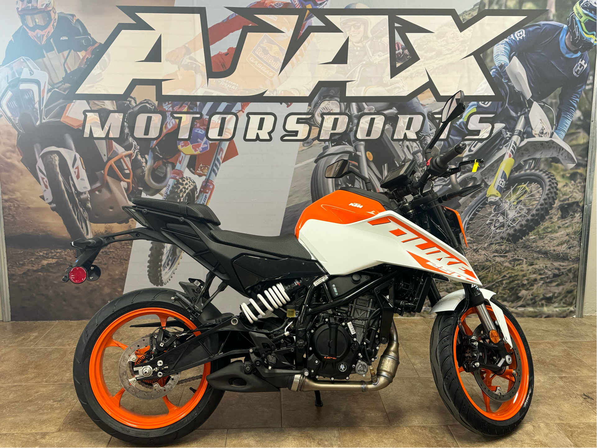 2024 KTM 250 Duke in Oklahoma City, Oklahoma - Photo 1