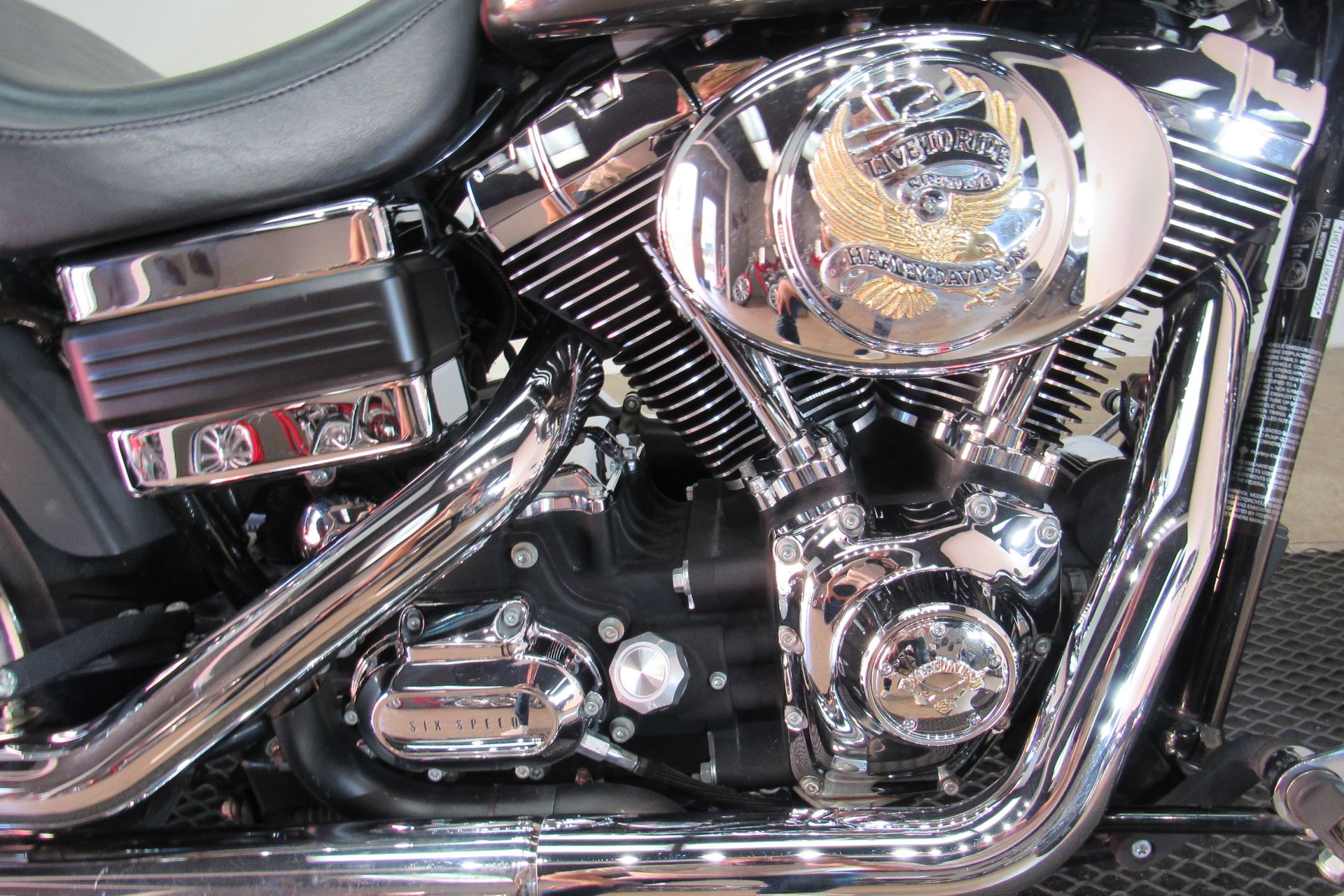 2006 Harley-Davidson Dyna™ Wide Glide® in Temecula, California - Photo 12