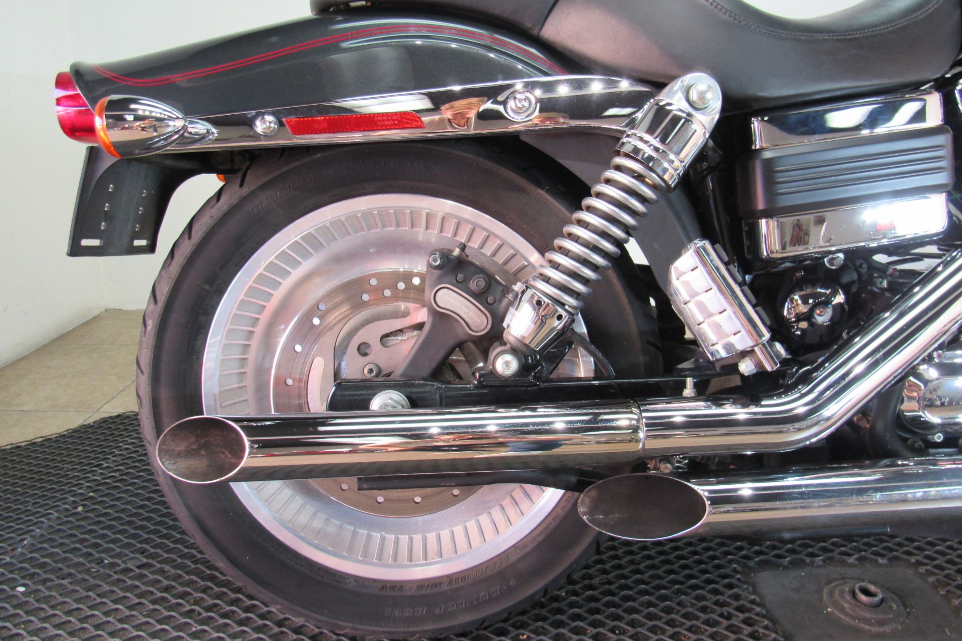 2006 Harley-Davidson Dyna™ Wide Glide® in Temecula, California - Photo 22