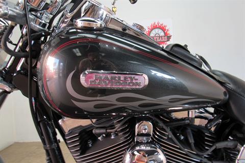 2006 Harley-Davidson Dyna™ Wide Glide® in Temecula, California - Photo 8