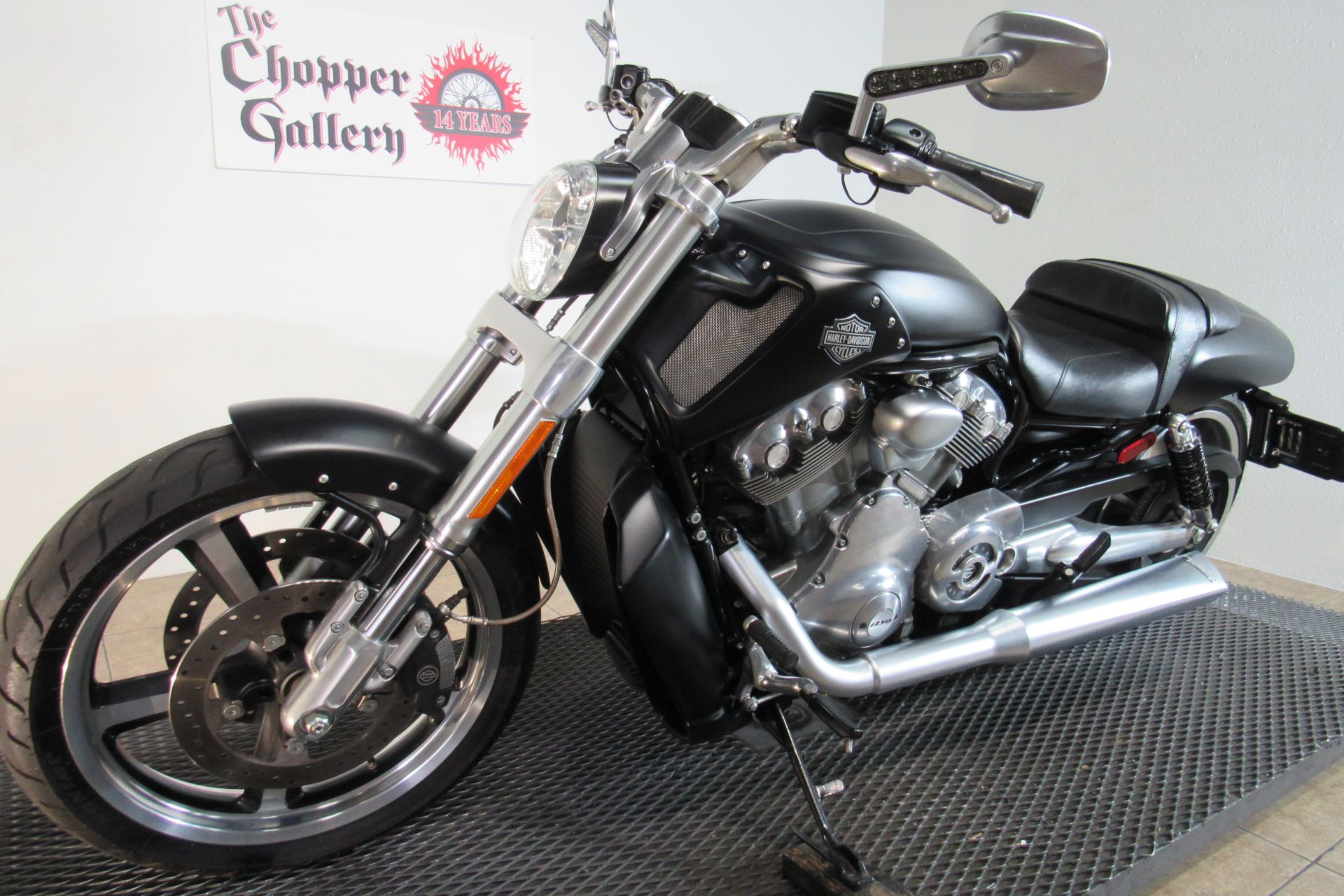 2010 Harley-Davidson V-Rod Muscle® in Temecula, California - Photo 33