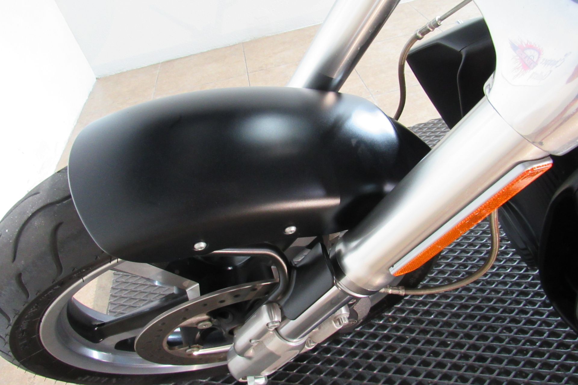 2010 Harley-Davidson V-Rod Muscle® in Temecula, California - Photo 38