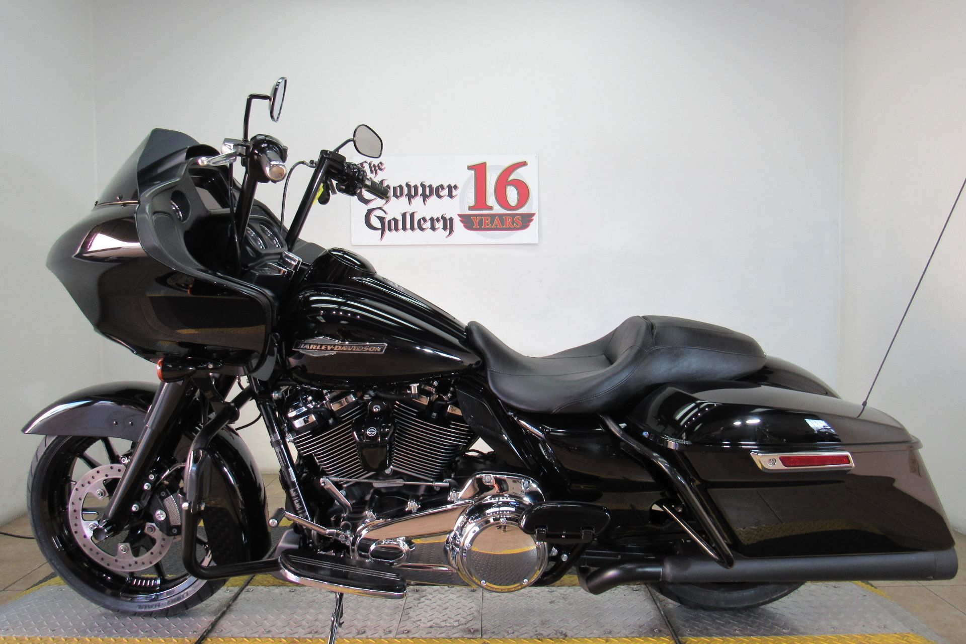 2021 Harley-Davidson Road Glide® in Temecula, California - Photo 2