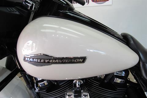 2022 Harley-Davidson Street Glide® in Temecula, California - Photo 8