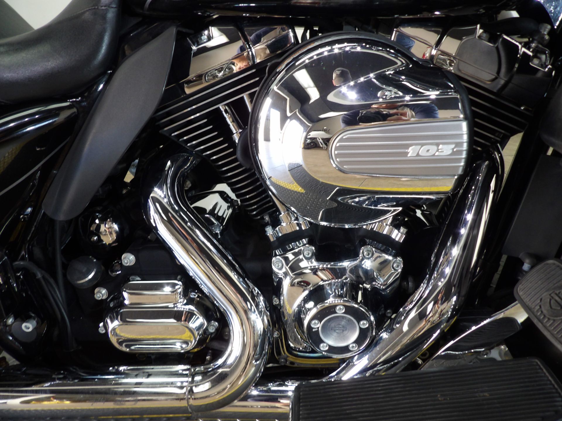2015 Harley-Davidson Ultra Limited Low in Temecula, California - Photo 11