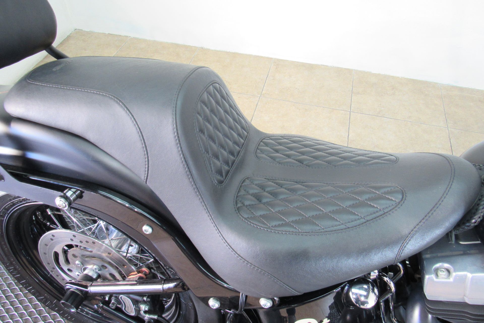 2009 Harley-Davidson Softail® Cross Bones™ in Temecula, California - Photo 23
