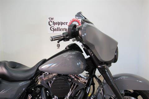 2009 Harley-Davidson Street Glide® in Temecula, California - Photo 9
