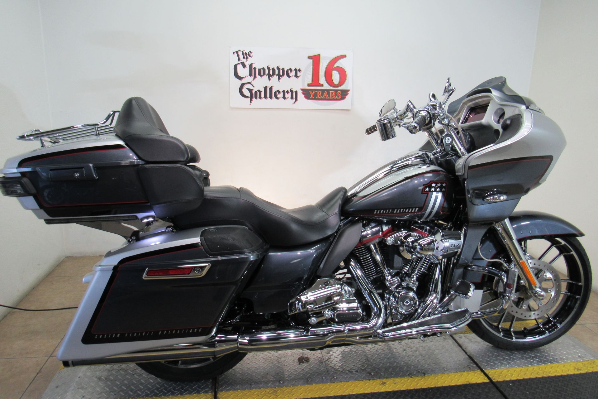 2019 Harley-Davidson CVO™ Road Glide® in Temecula, California - Photo 15