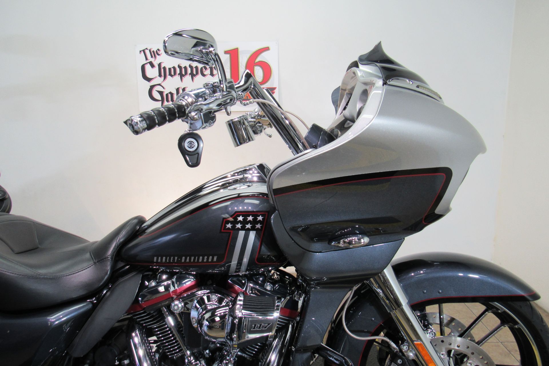 2019 Harley-Davidson CVO™ Road Glide® in Temecula, California - Photo 3