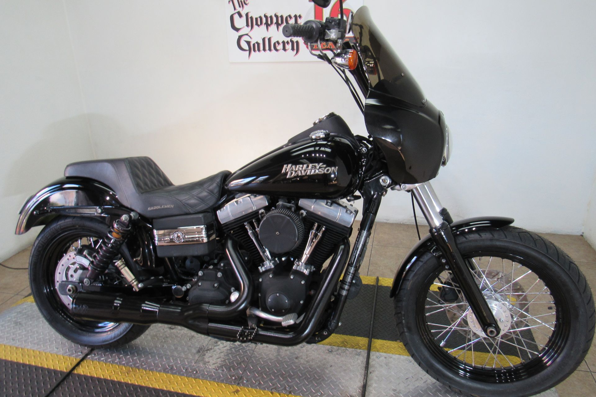 2011 Harley-Davidson Dyna® Street Bob® in Temecula, California - Photo 5