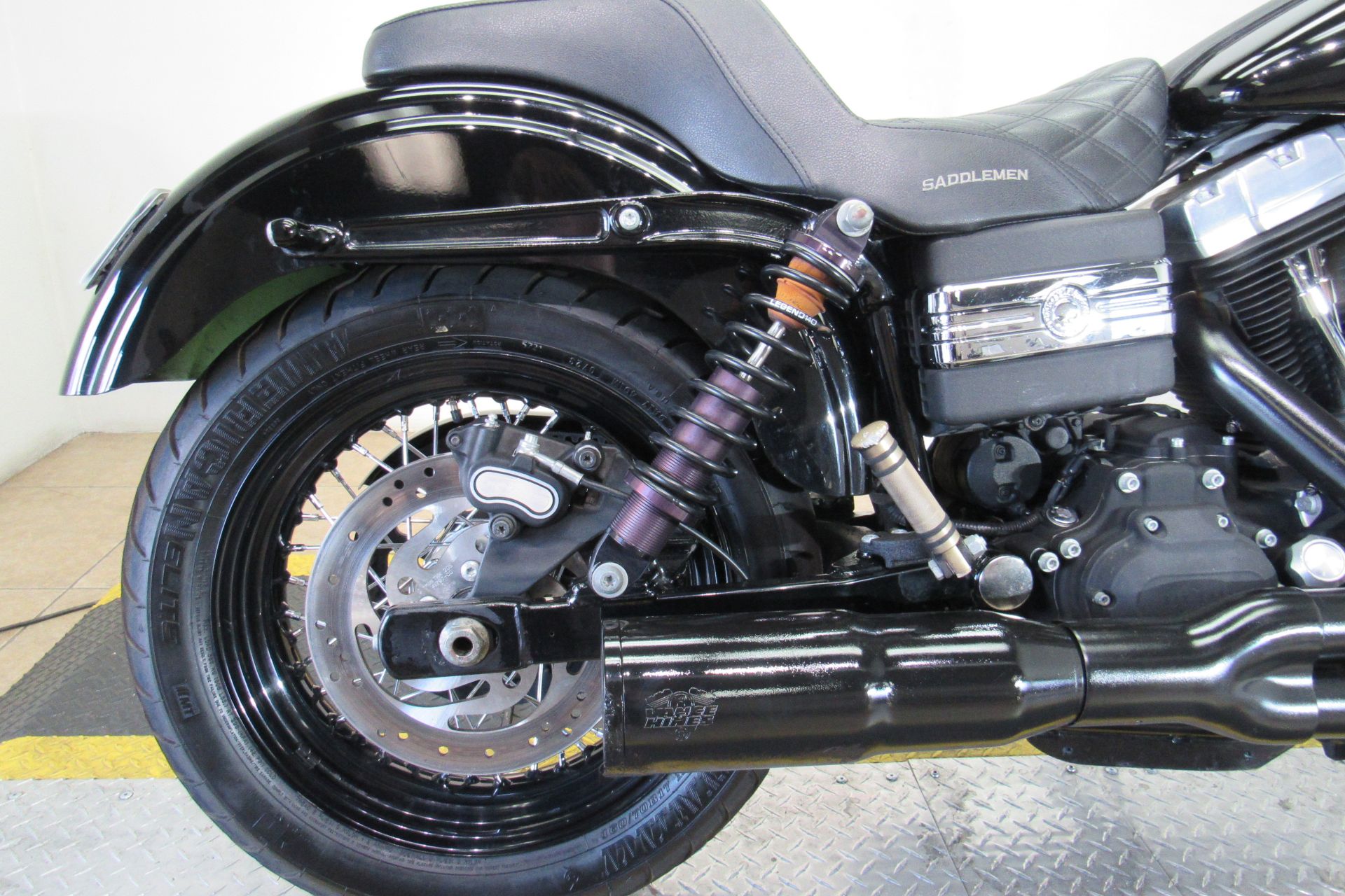 2011 Harley-Davidson Dyna® Street Bob® in Temecula, California - Photo 29