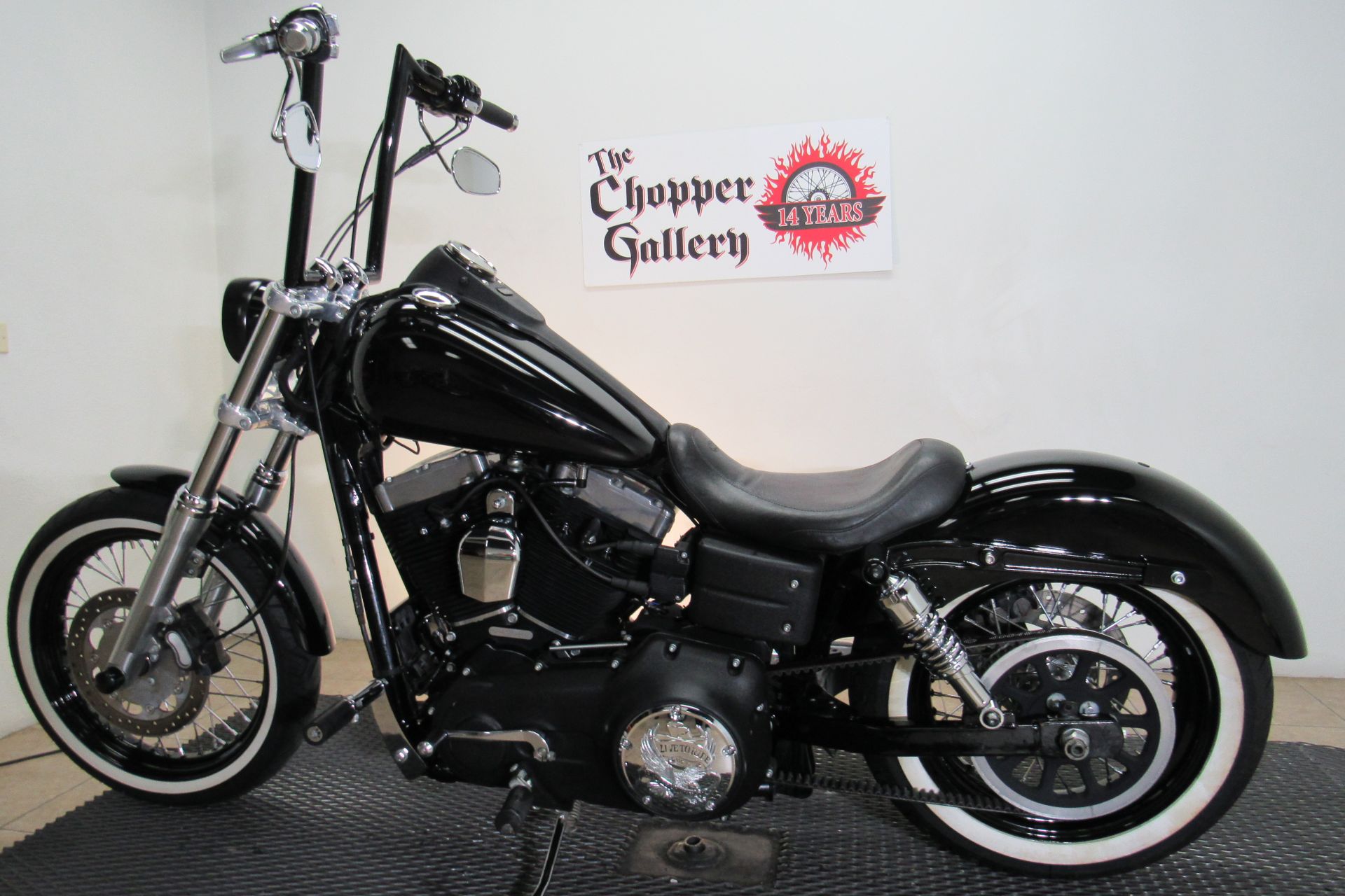 2011 Harley-Davidson Dyna® Street Bob® in Temecula, California - Photo 6
