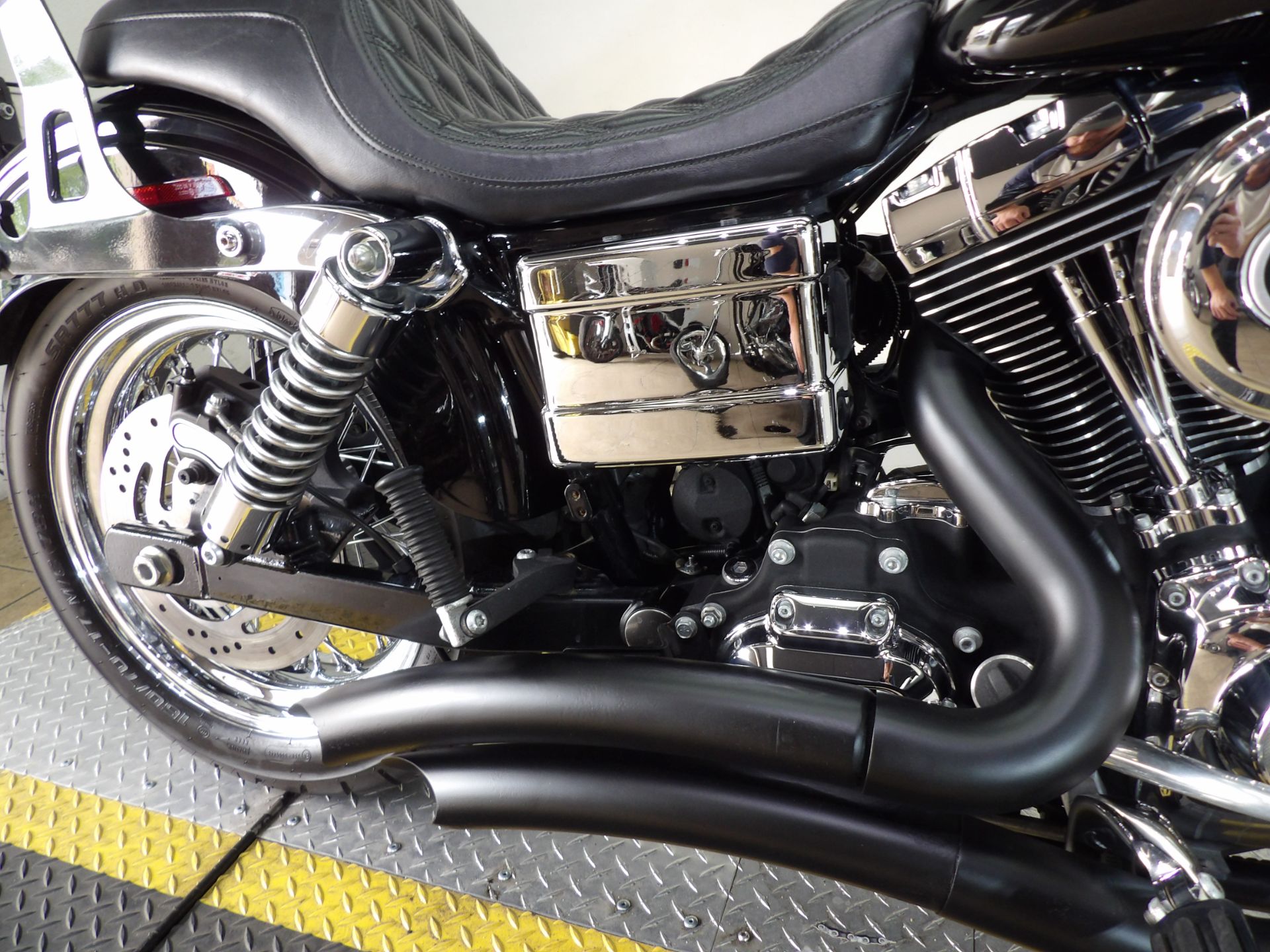 2013 Harley-Davidson Dyna® Super Glide® Custom in Temecula, California - Photo 15