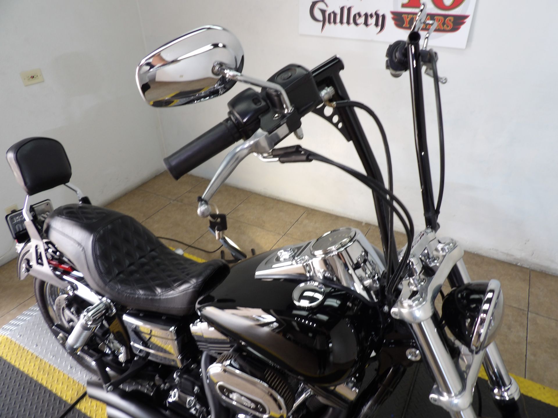 2013 Harley-Davidson Dyna® Super Glide® Custom in Temecula, California - Photo 21