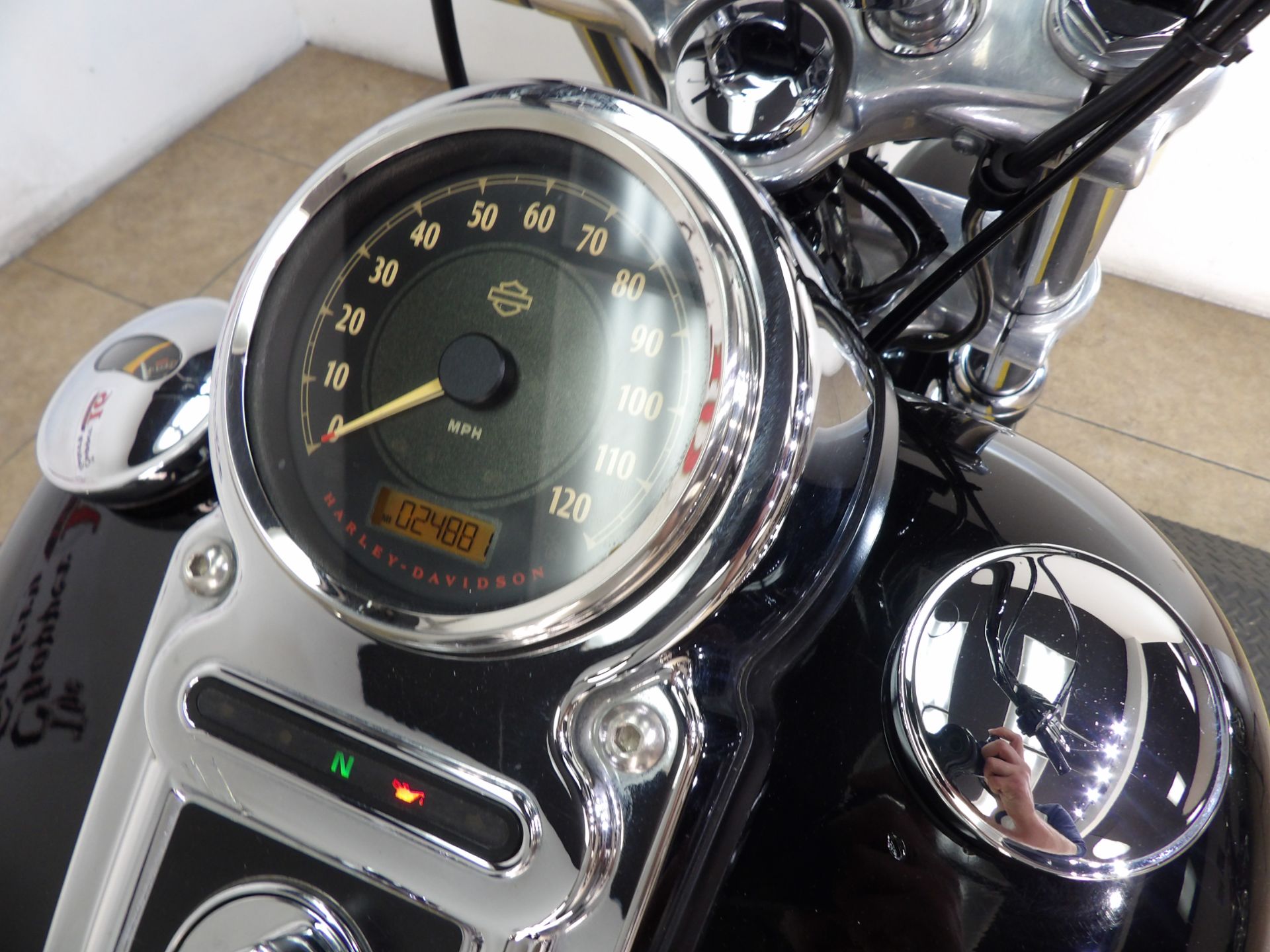 2013 Harley-Davidson Dyna® Super Glide® Custom in Temecula, California - Photo 24