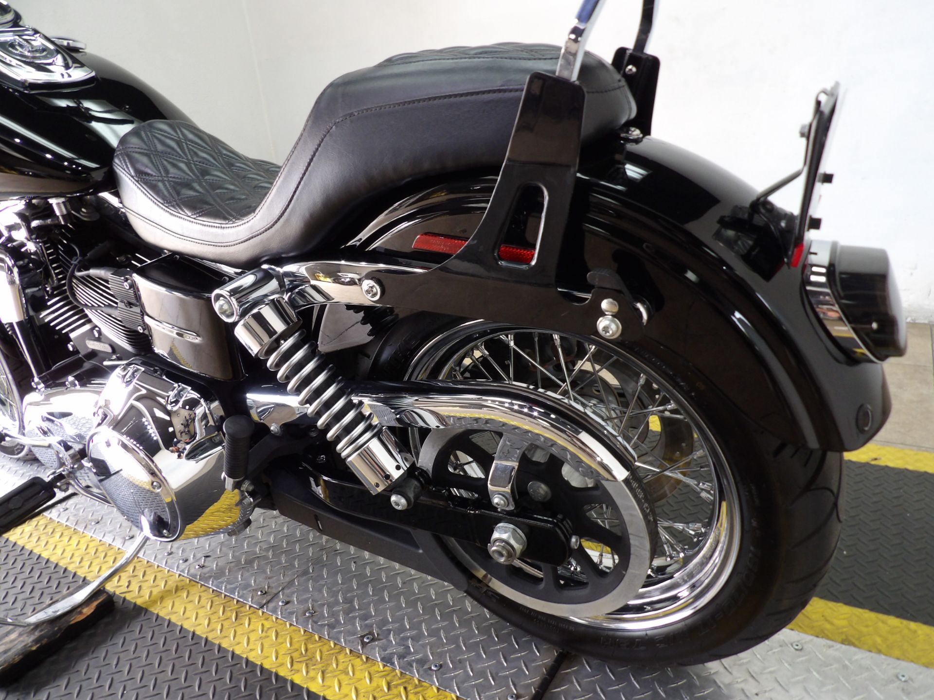 2013 Harley-Davidson Dyna® Super Glide® Custom in Temecula, California - Photo 31